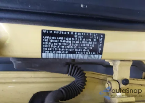 2015 Volkswagen Beetle 1.8T Fleet Edition из США, поврежденный, VIN 3VWF17AT5FM637655